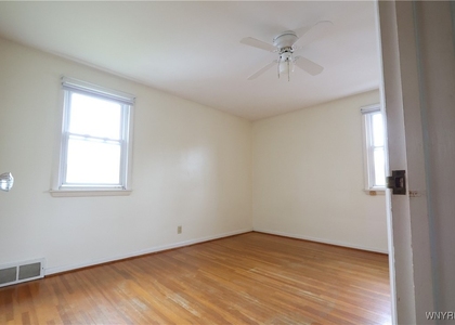 105 Fernald Avenue - Photo 1