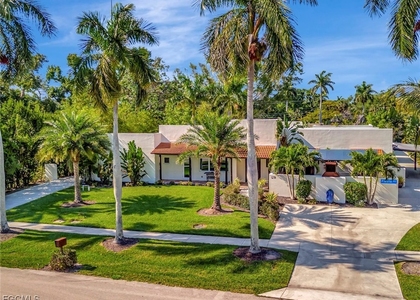 1291 Caloosa Drive - Photo 1