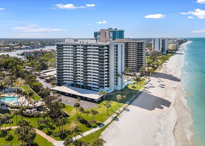 4005 Gulf Shore Boulevard N - Photo 1