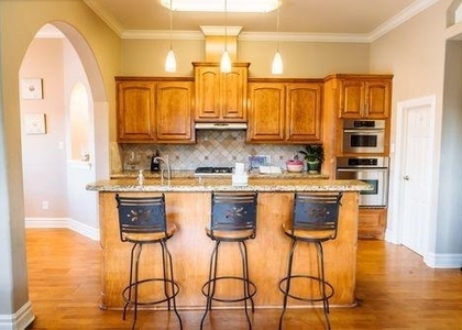 612 8th Street - Photo 1