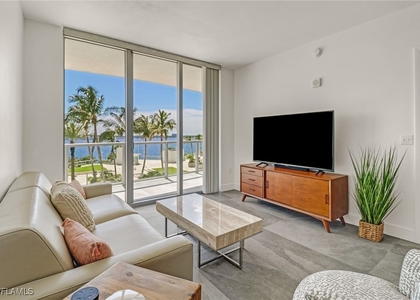 3000 Oasis Grand Boulevard - Photo 1