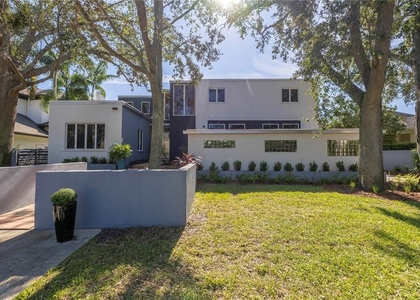 838 Monterey Boulevard Ne - Photo 1