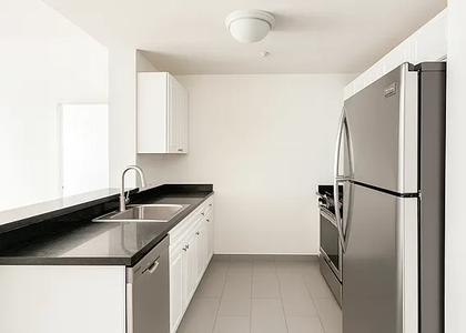  1st Avenue - Photo 1