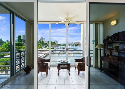 4560 Gulf Shore Boulevard N - Photo 1