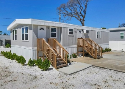 3280 Holly Avenue - Photo 1