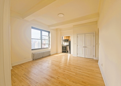 2nd Avenue - Photo 1
