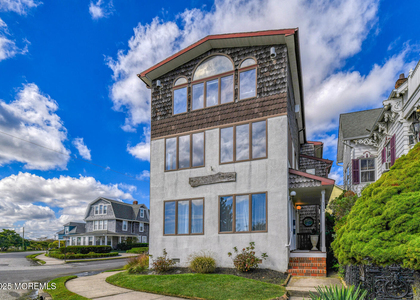 113 Central Avenue - Photo 1