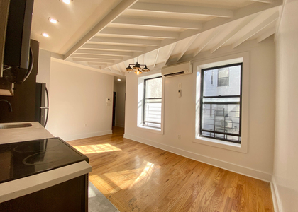 928 Dekalb Avenue - Photo 1