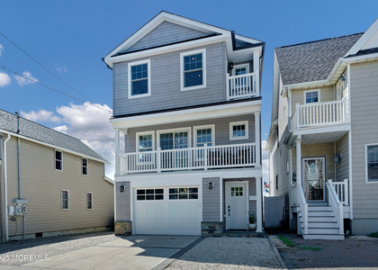 229 1st Avenue - Photo 1