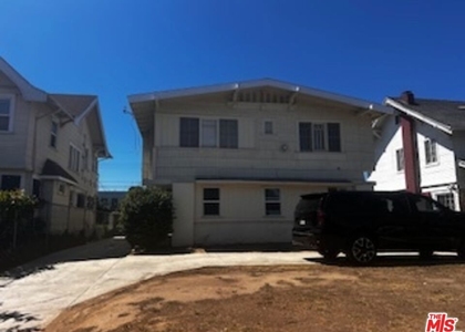 1529 5th Avenue - Photo 1