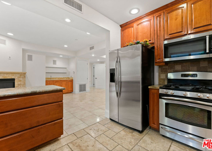 16123 W Sunset Boulevard - Photo 1