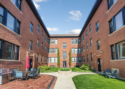 7423 N Clark Street - Photo 1