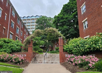 1300 N Meade Street - Photo 1