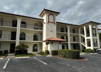 605 Augusta Boulevard - Photo 1