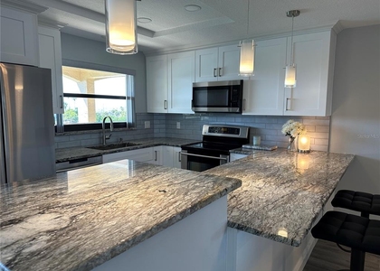 12500 Capri Cir N - Photo 1