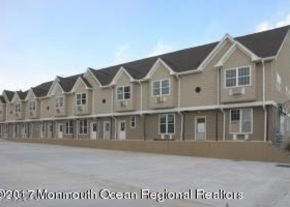 33 Vanderbilt Avenue - Photo 1