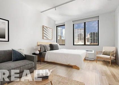 West 54th Street - Photo 1