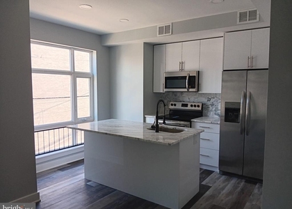 1328 S 6th Street - Photo 1
