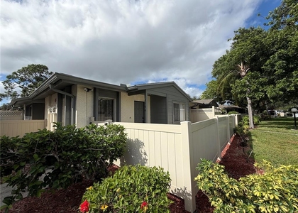 2606 29th Ave W - Photo 1