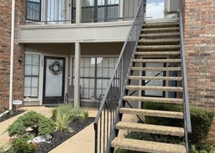 2736 Silver Creek Drive - Photo 1
