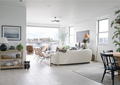 2230 Newport Boulevard - Photo 1