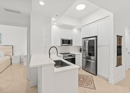 701 S Olive Avenue - Photo 1