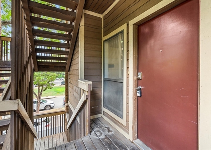 612 Park Pl - Photo 1