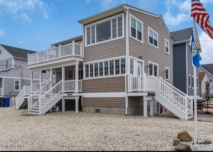 2020 Baltimore Avenue - Photo 1