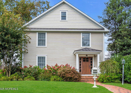 8 Glenwood Place - Photo 1
