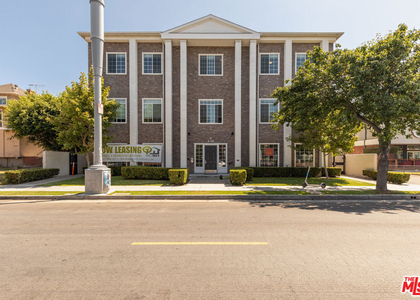 630 W 28th Street - Photo 1