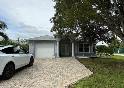 799 94th Avenue N - Photo 1