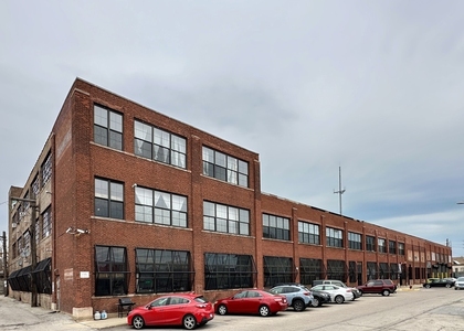 3124 W Carroll Street - Photo 1