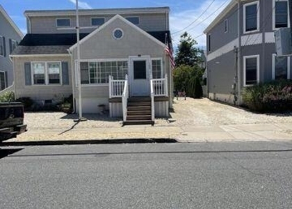 102 Brown Avenue - Photo 1