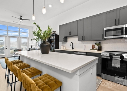 704 W Tremont Avenue - Photo 1