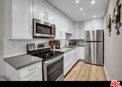 2810 N Arcadia Court - Photo 1