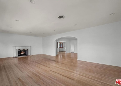 157 S Elm Drive - Photo 1