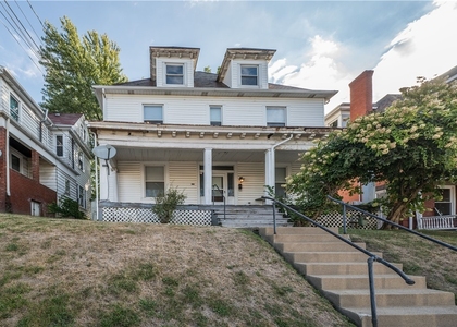 360 Duncan Ave - Photo 1