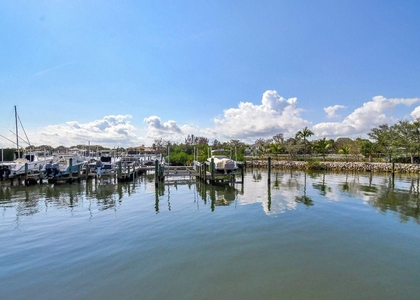 318 Oak Harbour Drive - Photo 1