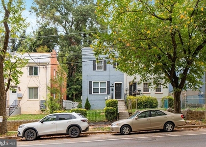 224 Malcolm X Avenue Se - Photo 1