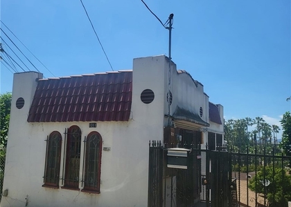 1011 Laguna - Photo 1