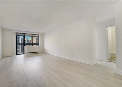 200 East 33rd Street, Unit 26g - Photo 1