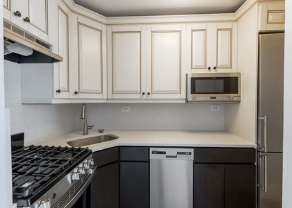 417 East 57th Street, Unit 4a - Photo 1