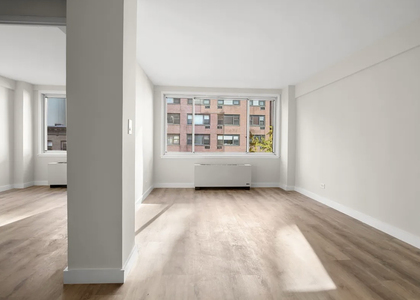 340 East 51st Street, Unit 005 - Photo 1