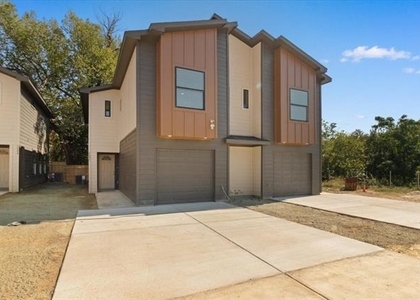 2644 Hutchinson Street - Photo 1