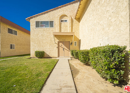 43609 Stanridge Avenue - Photo 1