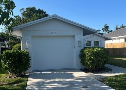 671 100th Avenue N - Photo 1