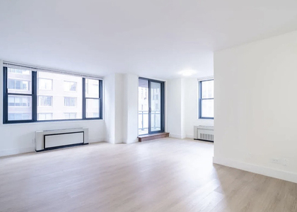 245 East 40th Street, Unit 21a - Photo 1