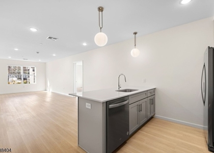70 Ridgedale - Photo 1