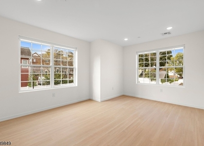70 Ridgedale Ave - Photo 1