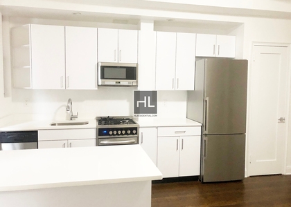 East 46 Street - Photo 1